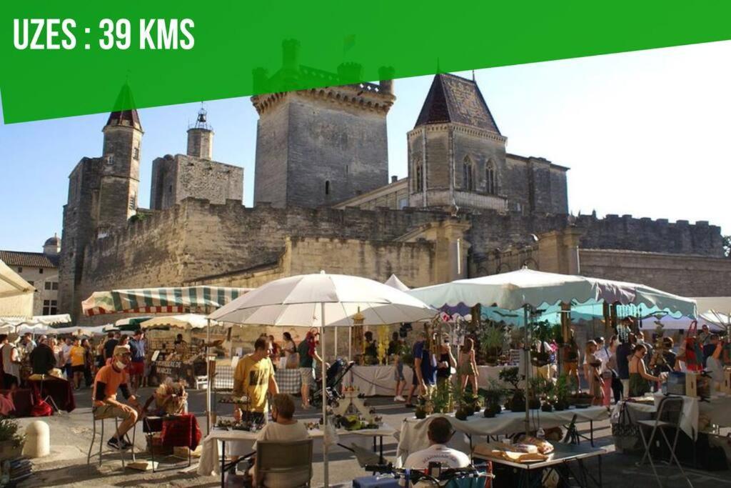 Appartamento La Loge De L'Horloge - 1 Min Palais Des Papes - Ac Clim - Wifi - Hypercentre - Vue Sur Le Carrousel Avignone Esterno foto